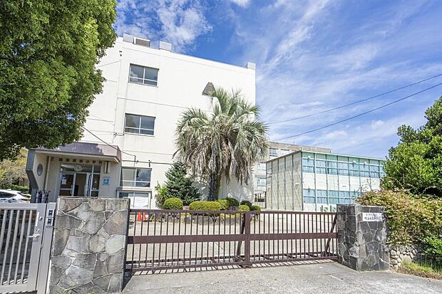 名古屋市立鳴海東部小学校（約2,060m）