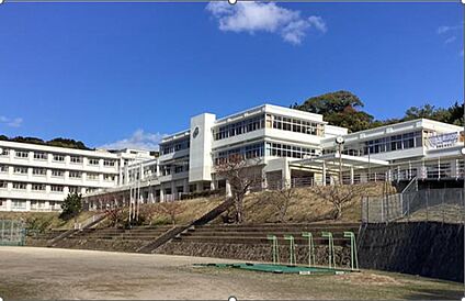 佐世保市立祇園中学校 現地から1090m～1100m。(徒歩14分。(最長))