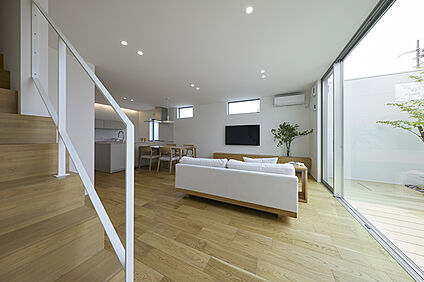 モデルハウス「シュッとした家 with ロジア」