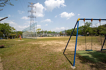 名来南公園 約280m～約310m