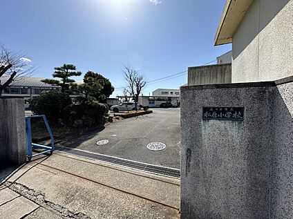 春日井市立松原小学校 734ｍ(徒歩10分)