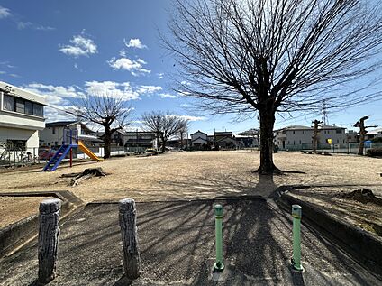 東丘公園 160ｍ(徒歩2分)