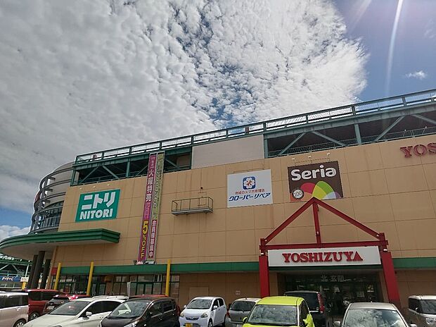 ヨシヅヤ清州店（約506m）