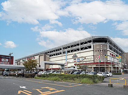 ヨシヅヤ津島本店 約826ｍ(徒歩11分)