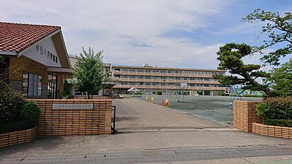 一宮市立小信中島小学校 1049ｍ(徒歩14分)