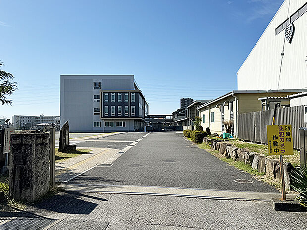 豊田市立朝日丘中学校（約1,200m）