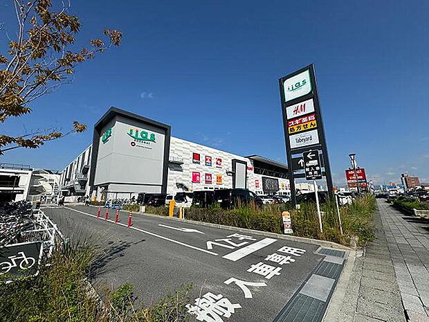 イーアス春日井（約850m）