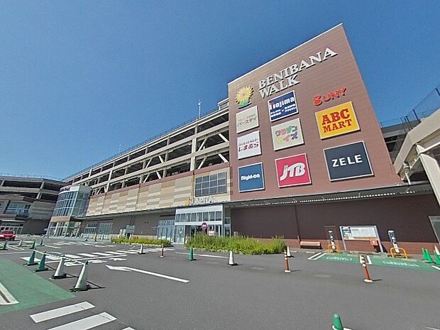 ベニバナウォーク桶川