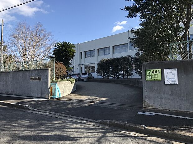 小室中学校（約940m）