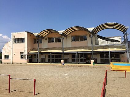 二区保育所 725ｍ