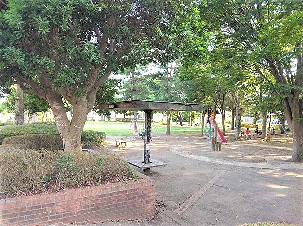 鷺沼児童公園(約360m)