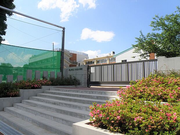 八木北小学校（約1,820m）