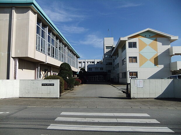 神谷小学校(約480m)