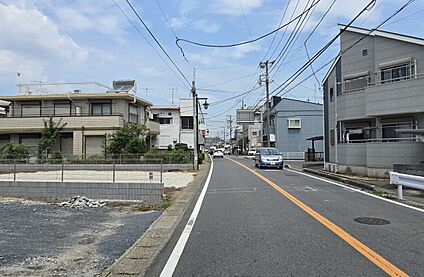 現地写真（前面道路含む）