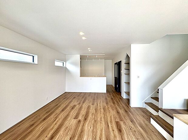 LDK17.6帖 SAN+仕様ZEH(ネットゼロエネルギーハウス)基準クリア住宅や耐震等級3の家。