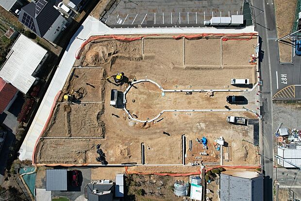 敷地を有効活用しやすい整形の区画とクルドサックを採用。 高台の邸宅街。