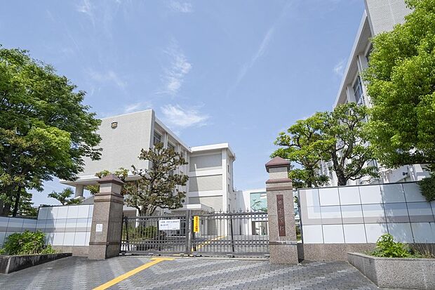 みよし市立北中学校 (約1,450m)