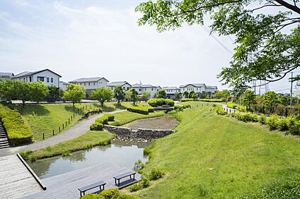 潮見北公園 400m ～750m(徒歩約5分～10分)