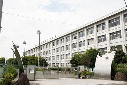 猿投台中学校  750m ～895ｍ(徒歩10分～12分)