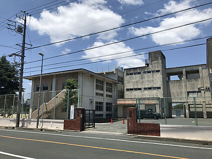 豊橋市立中部中学校 現地から1050m。(徒歩14分。)