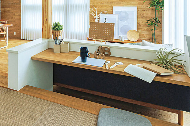 【スキップフロア】
段差を設けることでリビングと別空間の印象をもたせながら、壁など遮るものがないため家族の温もりも同時に感じられるプランです。※号棟により採用状況が異なります。