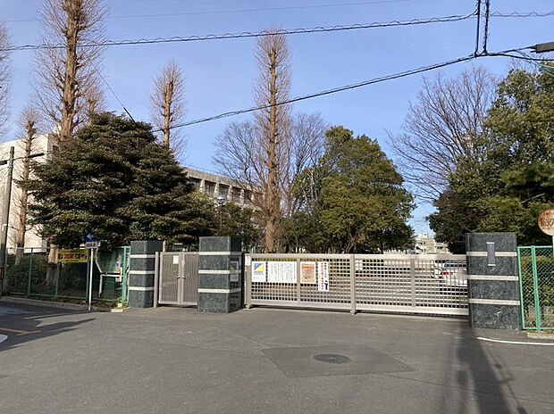 第一中学校（約1,270m）
