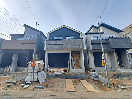 現在建築中！これから完成へ向けて少しずつ形になっていくのが楽