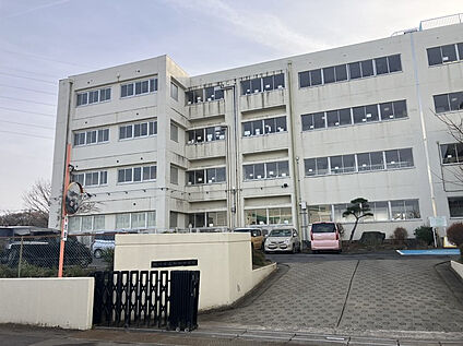 加納中学校 820m