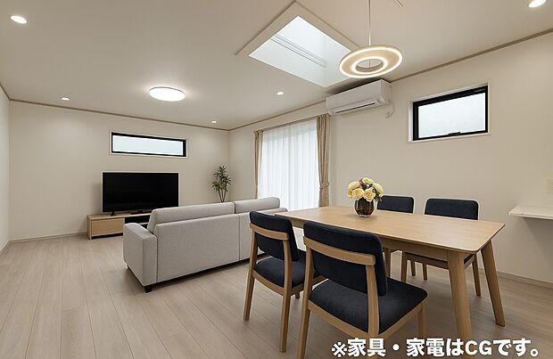 【リビング】【売主につき仲介手数料不要】電動防犯シャッター完備!LDKは20.2帖とゆとりある広さで、家族が自然と集まる団らんスペース!冬場でも床暖房がついているので足元から温まり居心地の良い空間を作り出します☆