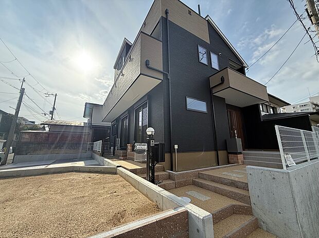 【外観写真】【売主につき仲介手数料不要】土日はもちろん、平日や夜間でもご案内は可能です。お仕事の形態が多様化しておりますので、決まったお時間では中々身動きが取れないお客様も臨機応変に対応させて頂きます。