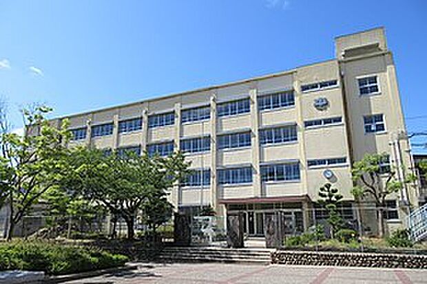 神戸市立高倉台中学校