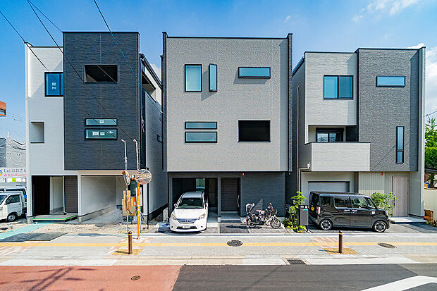 コンセプトハウス堂々完成!
モダンでスマートな外観となっています。