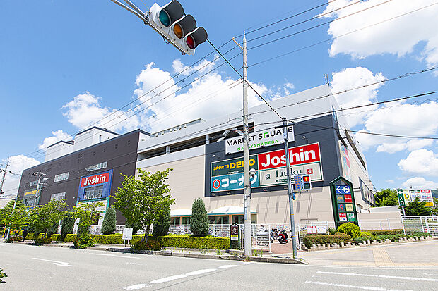 マーケットスクエア中山寺