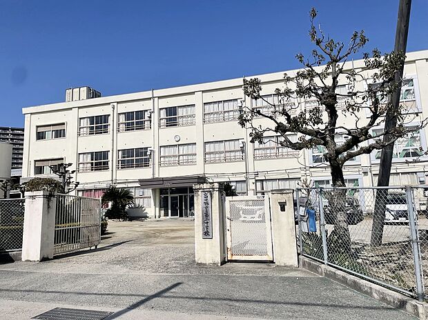 富田林市立第二中学校