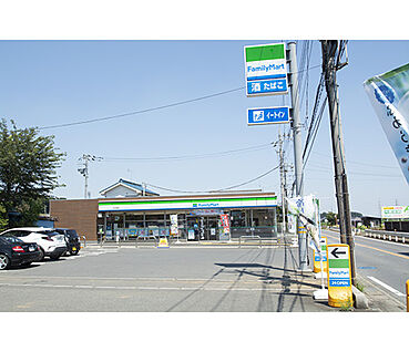 ファミリーマート狭山堀兼店 約160m(約2分)