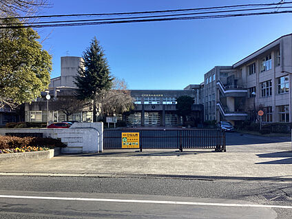 水戸市立千波中学校 現地から890m～910m。(徒歩12分。(最長))