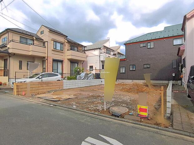 【現地外観写真】
京王線「中河原」駅徒歩13分♪通勤・通学に便利な立地。忙しい朝も駅近なので安心です♪