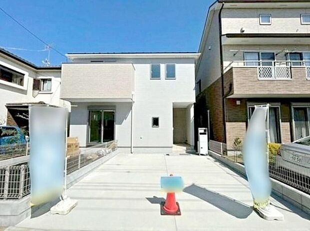 【現地外観写真】長期優良認定物件☆多摩都市モノレール「泉体育館」徒歩22分♪JR中央線「国立」駅バス15分「弁天通り北」停2分♪周辺は坂道が少なく平坦で、自転車やベビーカーでの移動も快適です◎