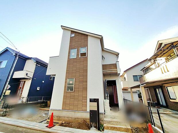 【現地外観写真】
西武多摩湖線「青梅街道」駅まで徒歩5分♪JR武蔵野線「新小平」駅まで徒歩12分♪2沿線利用可能で便利な立地です◎