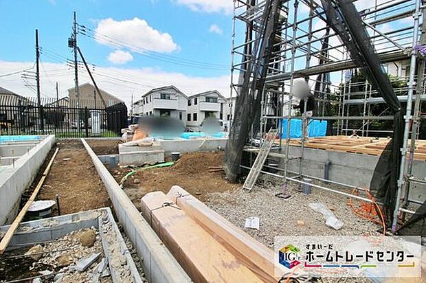 【【現地外観写真】】ひとたび扉を開けばそこに待っているのは上質な空間とマイホームでの新生活をイメージさせる優雅なひととき。「この家なら…」ではなく「ここに住みたい♪」と思う感動をお届けいたします。