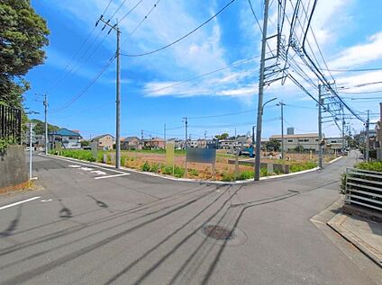 【前面道路含む現地写真】A号棟