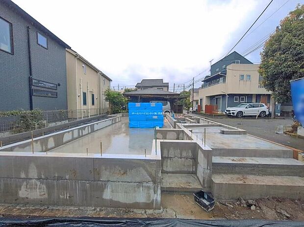 【現地外観写真】ひとたび扉を開けばそこに待っているのは上質な空間とマイホームでの新生活をイメージさせる優雅なひととき。「この家なら…」ではなく「ここに住みたい♪」と思う感動をお届けいたします。