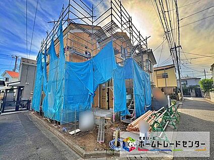 【前面道路含む現地写真】