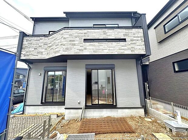【現地外観写真】(2号棟)住宅性能評価で耐震等級3(最高等級)を取得!お客様を守る大切な住宅だからこそ、第三者の検査を受けて安心して住んでいただける住宅をご案内させて頂きます。
