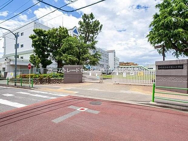 府中市立府中第二小学校(約650m)