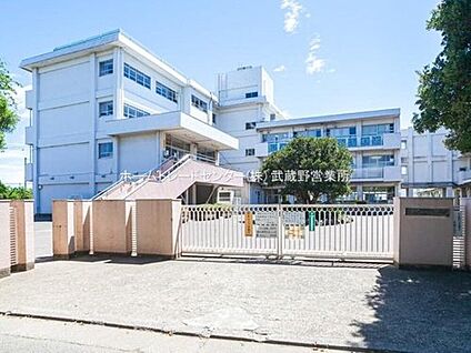 府中市立府中第八中学校 1800m(徒歩23分)