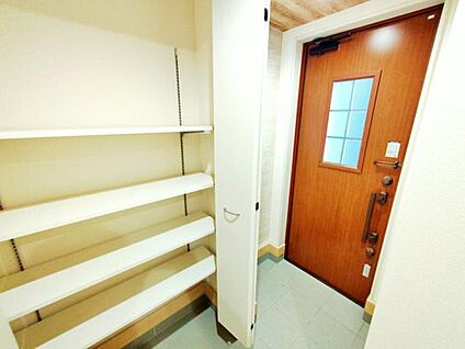 【玄関】2号棟