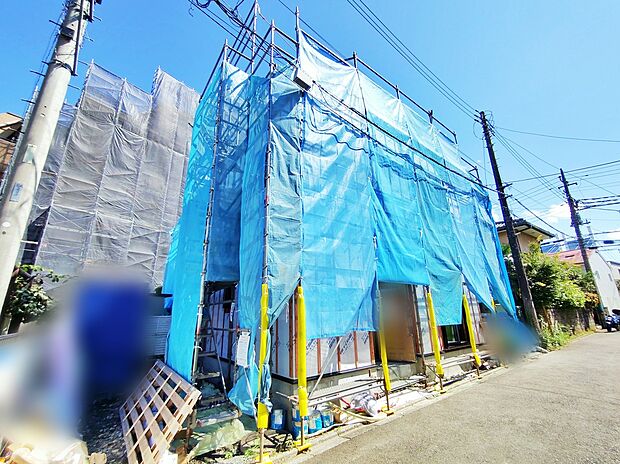 【【現地外観写真】】ひとたび扉を開けばそこに待っているのは上質な空間とマイホームでの新生活をイメージさせる優雅なひととき。「この家なら…」ではなく「ここに住みたい♪」と思う感動をお届けいたします。