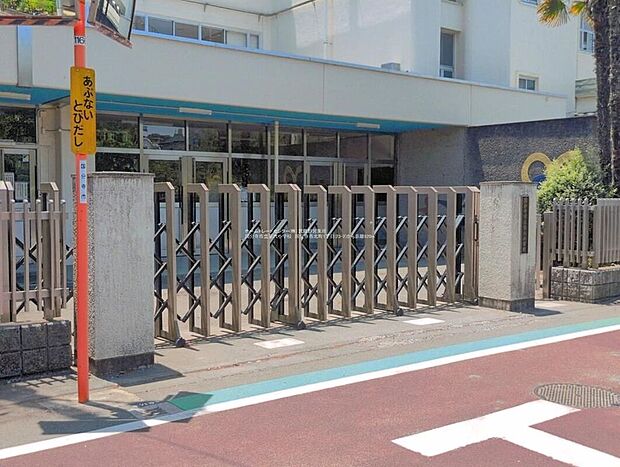 国分寺市立第六小学校(約600m)