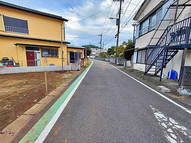 【【前面道路含む現地写真】】気になった物件すぐにご見学対応させていただきます♪平日・お仕事帰りなど、いつでもご案内可能です♪周辺環境と併せて、実際に現地をご確認ください♪